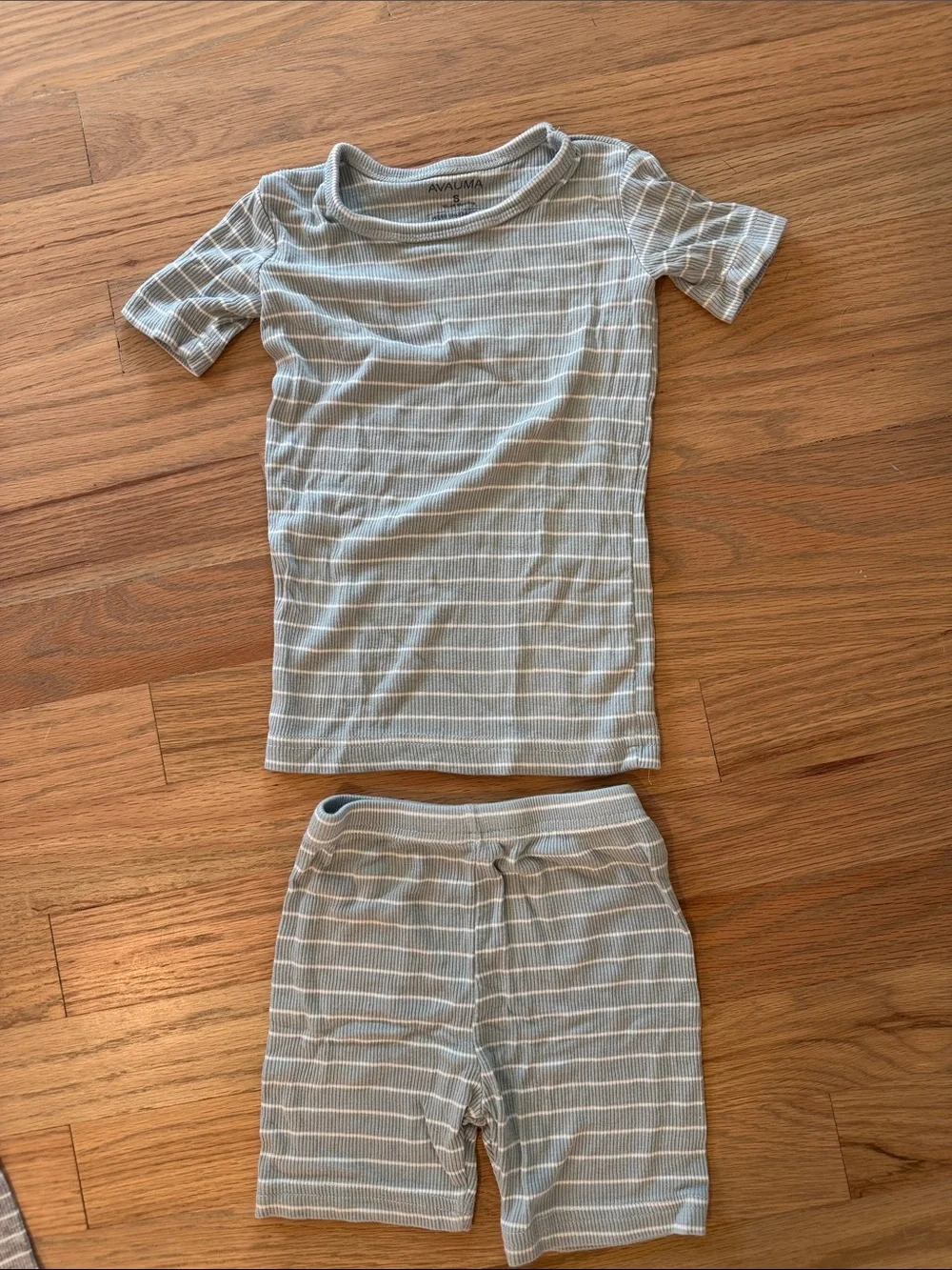 Kids Short Sleeve Pajama Sets - Light Gray Stripe & Solid (3-Pack)